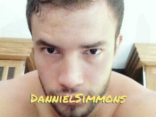 Danniel_Simmons